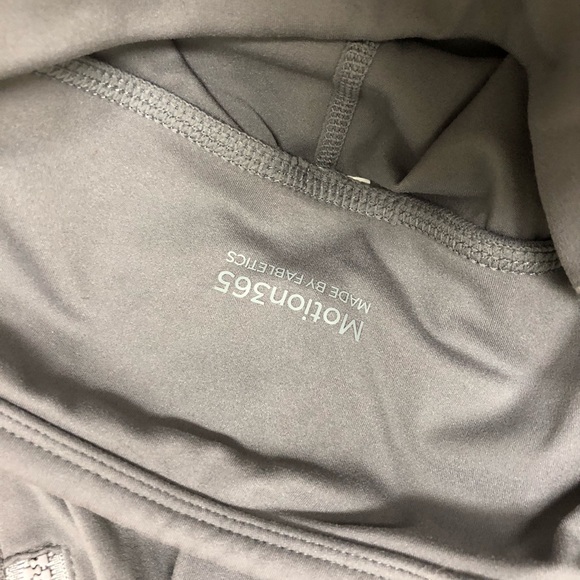 Fabletics motion 365 size xs - Picture 8 of 8